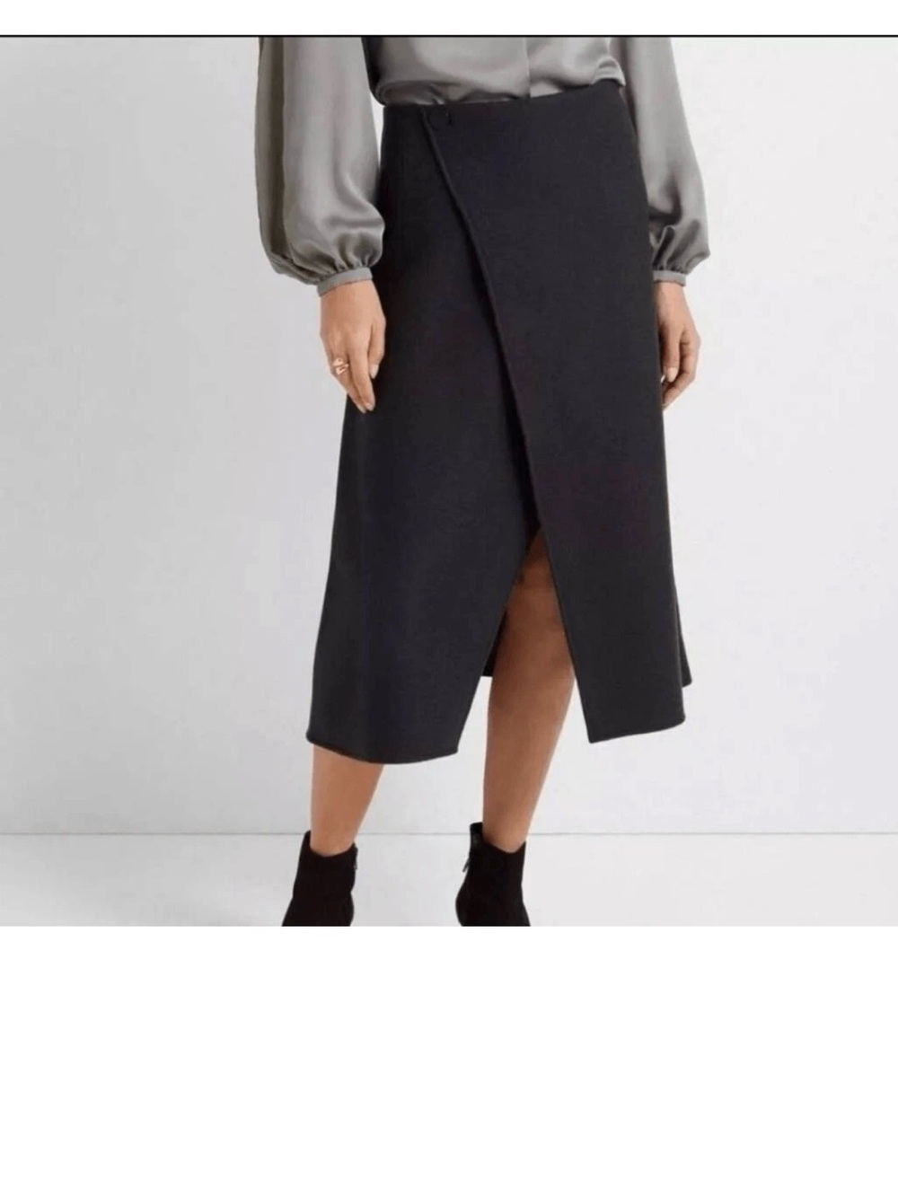 NWT CLUB MONACO Elegant Black wool Wrap Midi Skirt
